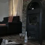 Βίλα Vip Maganszallas Csapi