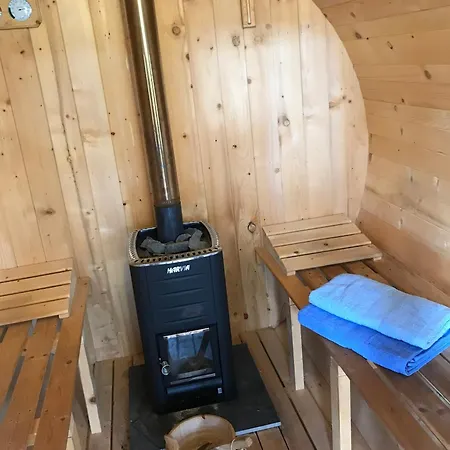 Vip Maganszallas Vila *