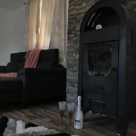 Vila Vip Maganszallas Csapi